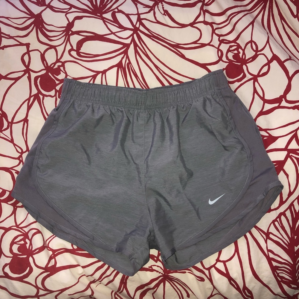 Nike Shorts Women’s